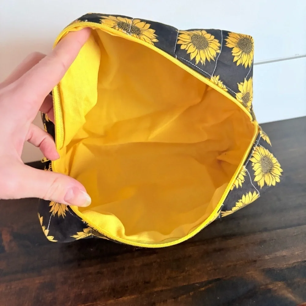Handmade Sunflower Print Cosmetic Make Up Bag Black/Yellow Sz OS